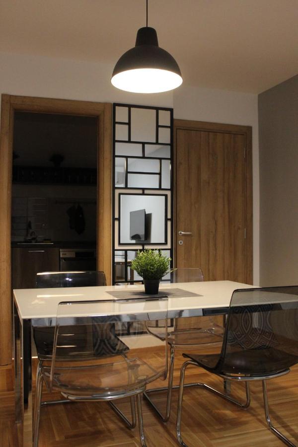 Luxury Apartments Parking In Garage Nis Luaran gambar